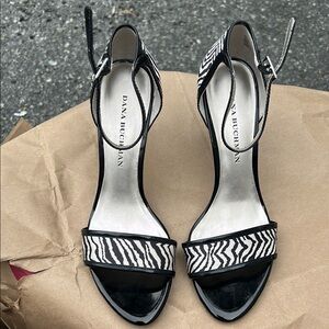 Dana Buchman Black and White Zebra Print Heels
